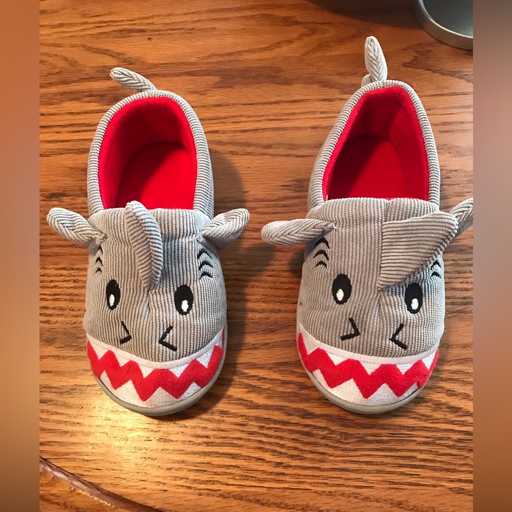 Toddler shark slippers